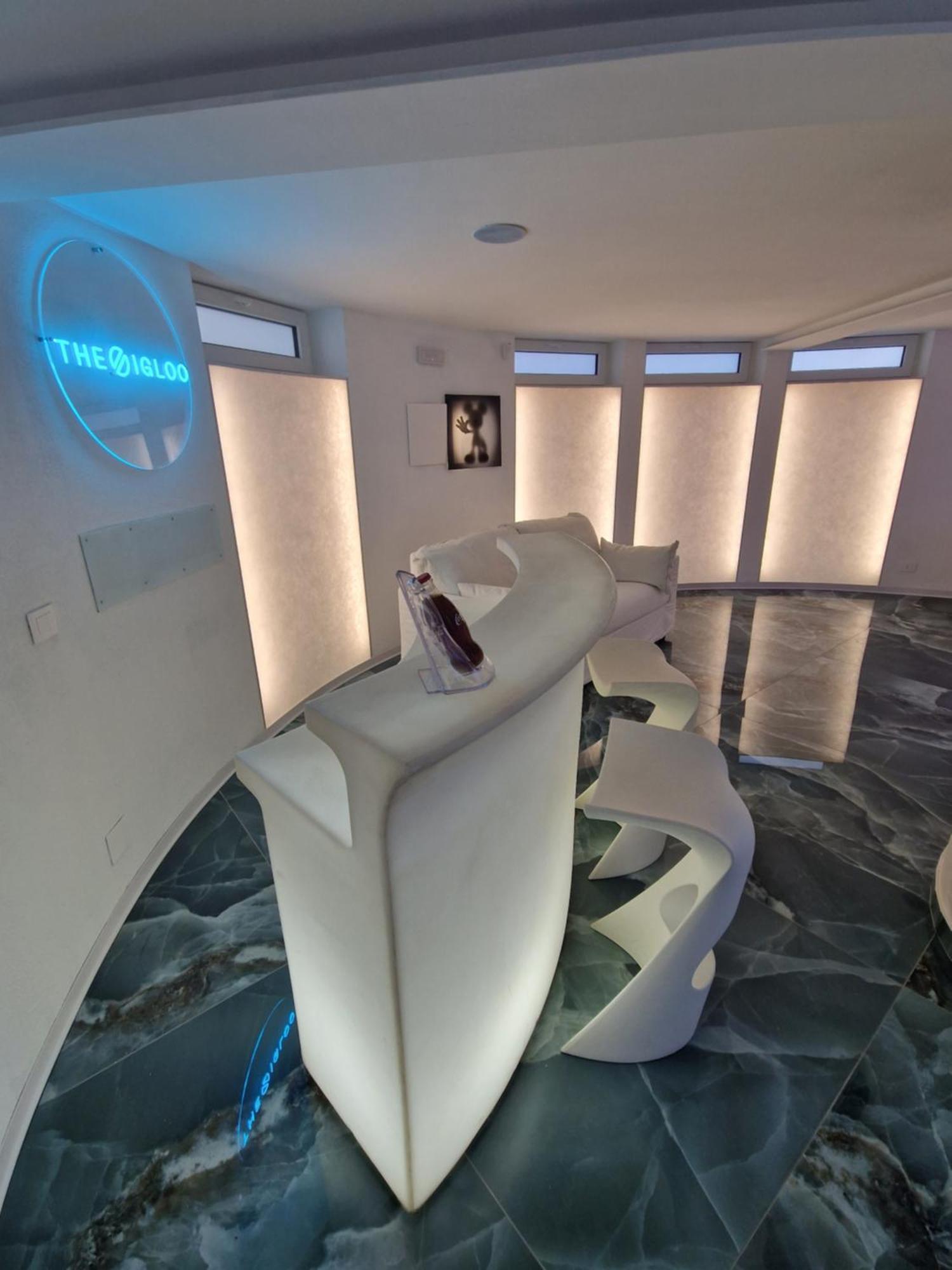 Вилла The Igloo Milano Экстерьер фото