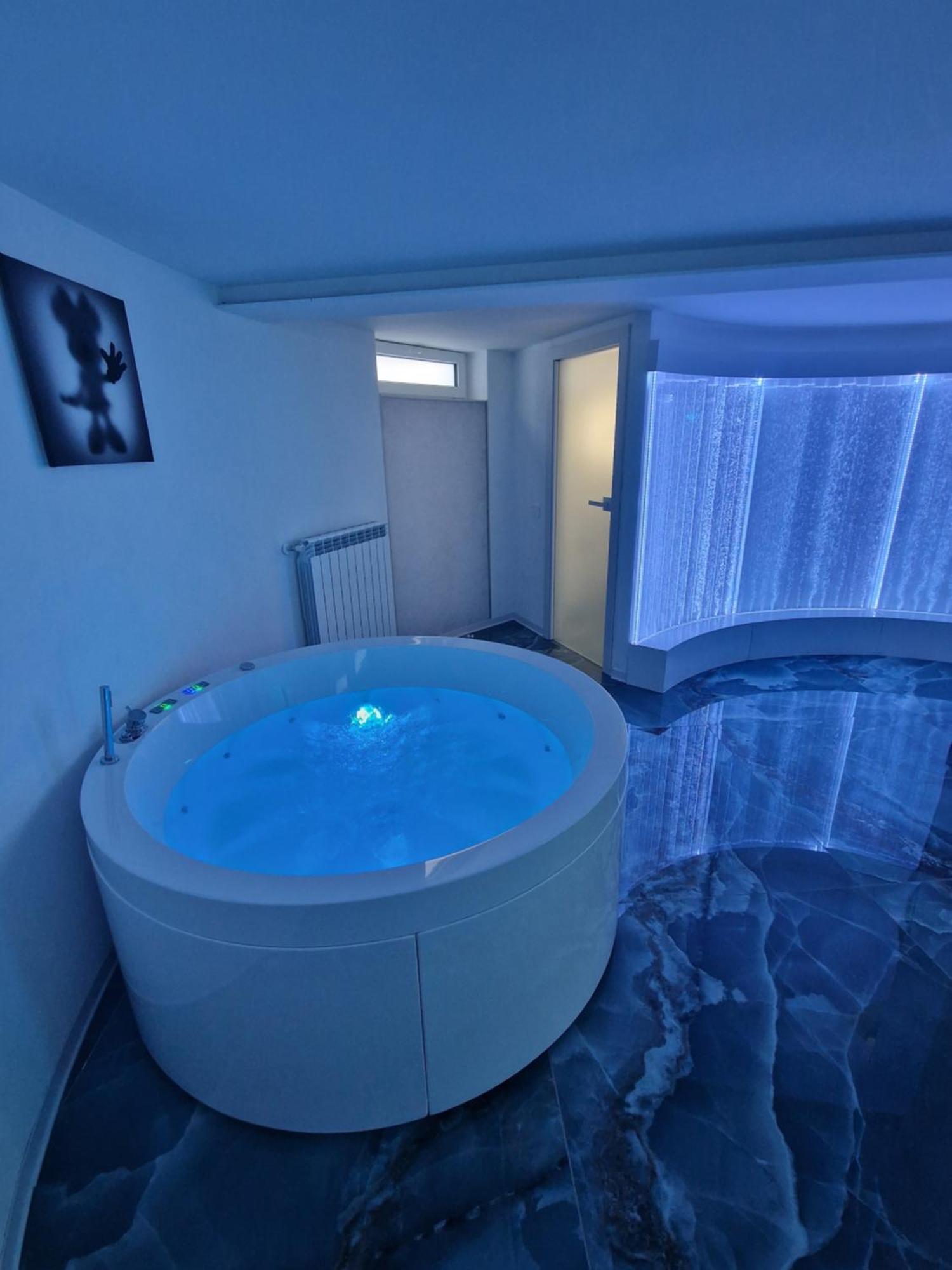 Вилла The Igloo Milano Экстерьер фото